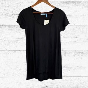 Elegant Black Short Sleeve Women's Tee